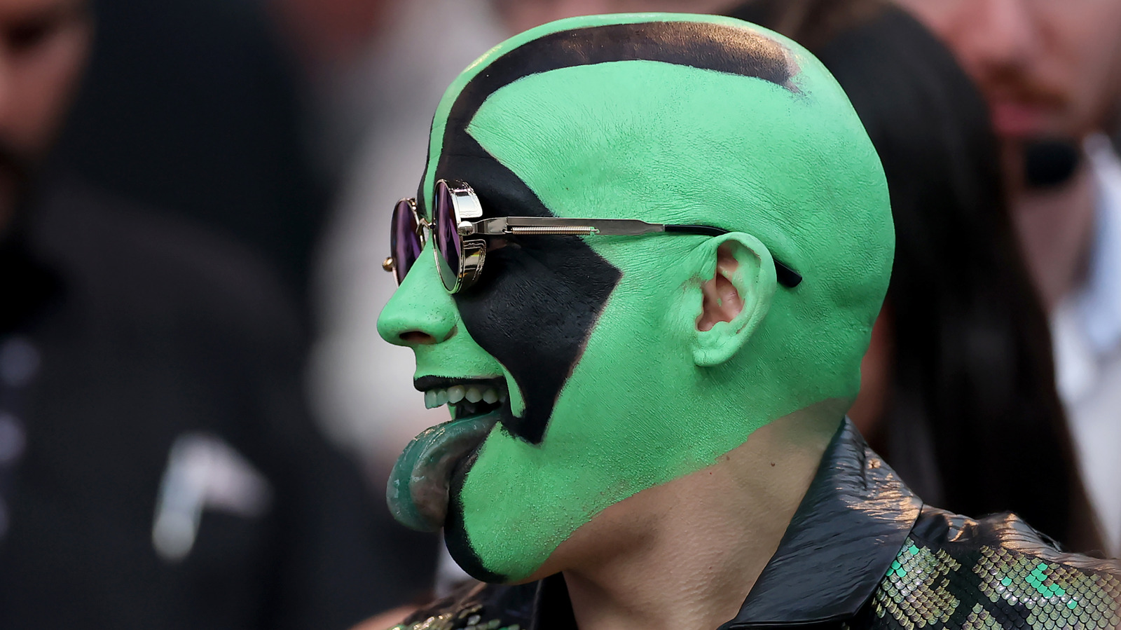 WWE Shop comienza a vender los títeres de La Yesca según lo usado por la popular estrella AAA Sr. Iguana