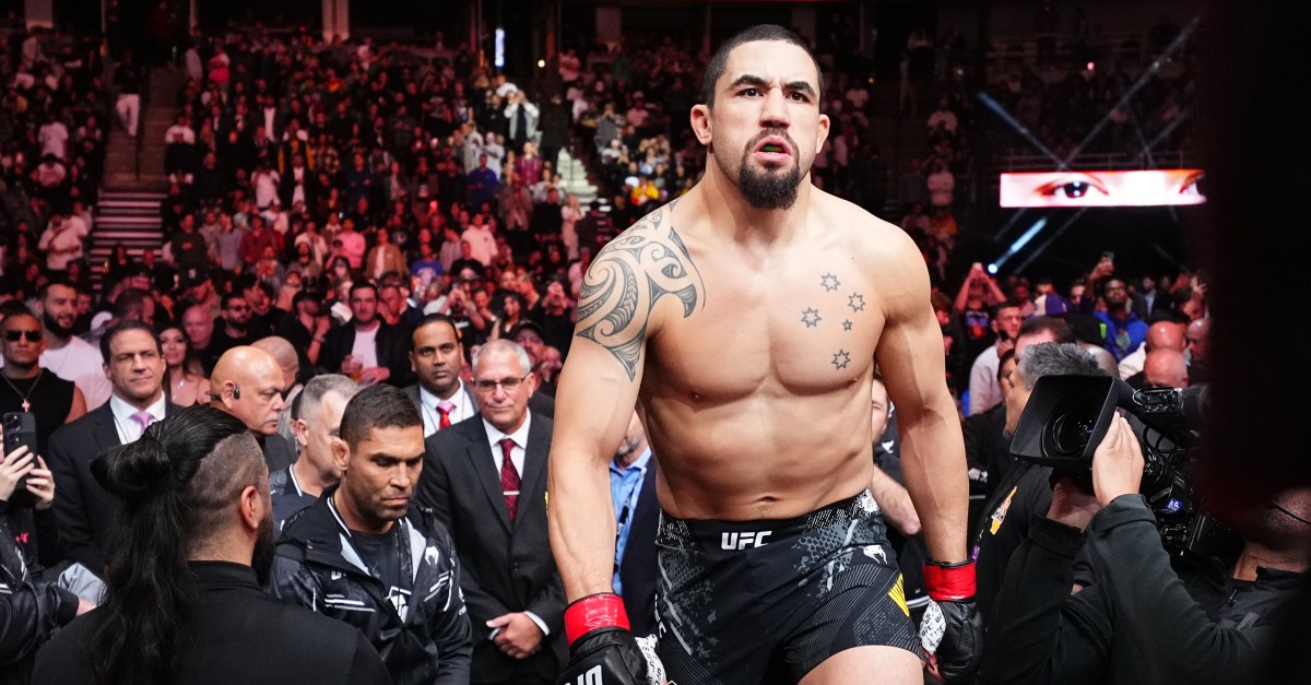 A Robert Whittaker le encantaría pelear contra Sean Strickland en la Casa Blanca de UFC