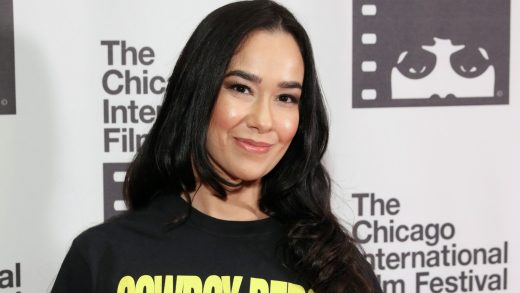 AJ Lee de WWE aclara el estado de las redes sociales luego de una publicación falsa en Facebook