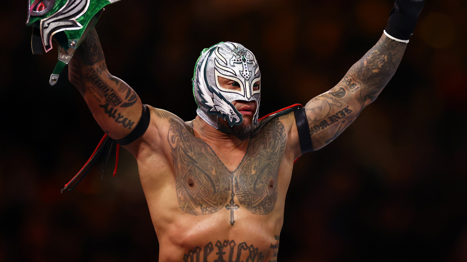 Actualización detrás del escenario sobre el cronograma de regreso al ring del HOFer de la WWE Rey Mysterio