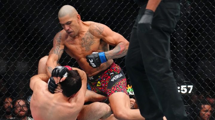 Alex Pereira 'bastante seguro' se rompió el pie en la victoria de UFC 320 sobre Magomed Ankalaev