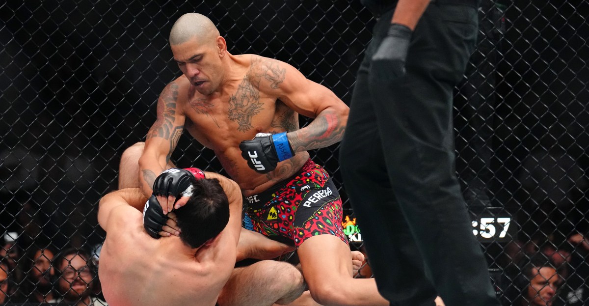 Alex Pereira 'bastante seguro' se rompió el pie en la victoria de UFC 320 sobre Magomed Ankalaev