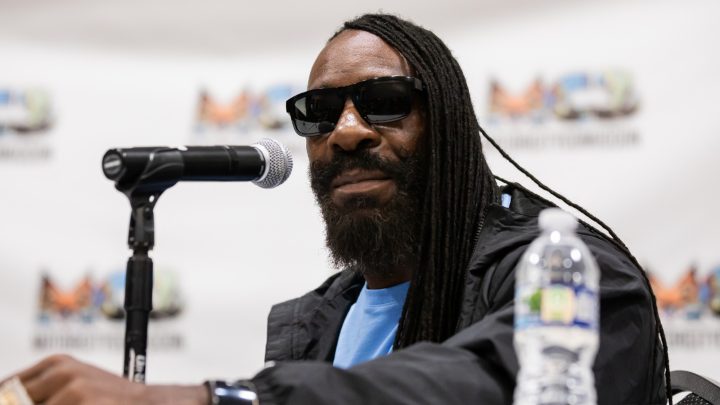 Booker T comenta sobre la reciente muerte de la ex estrella de la WWE Robert Horne, también conocido como Sir Mo