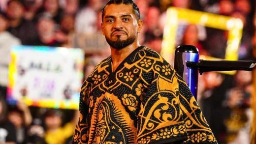 Detalles detrás del escenario sobre la firma de Santos Escobar de un nuevo contrato con la WWE por 'mucho dinero'