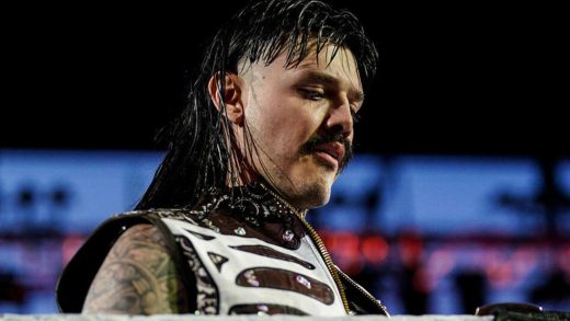 Dominik Mysterio escapa de WWE Raw con el título IC después de que la interferencia de Penta le costara a Rusev