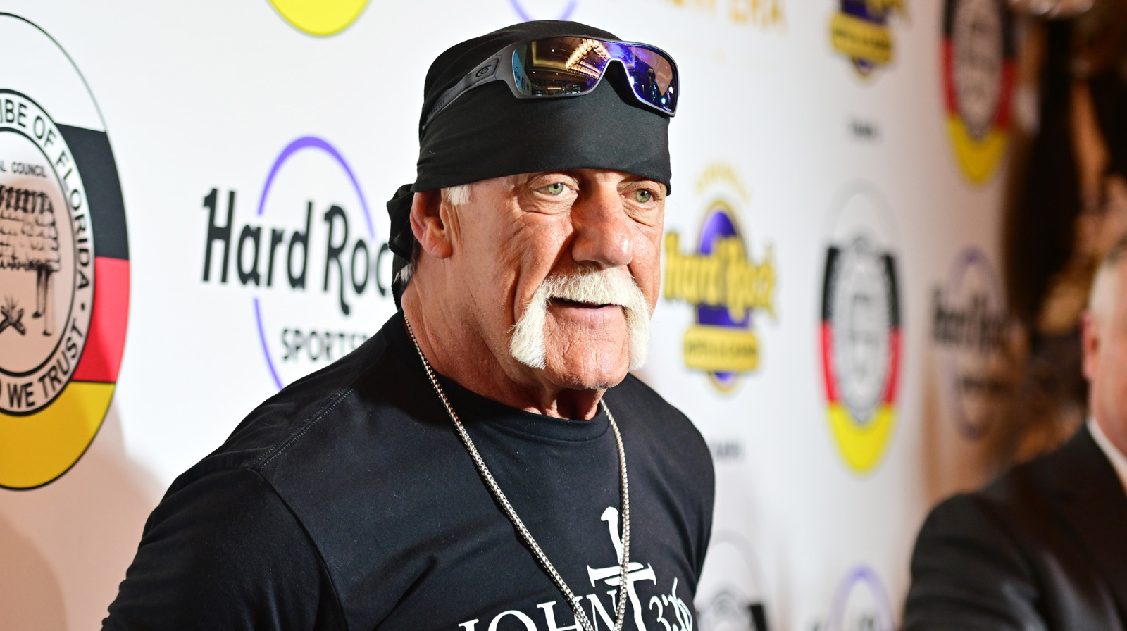 El Restaurante Olvidado De Hulk Hogan Inaugurado En El Centro Comercial Más Grande De Estados Unidos