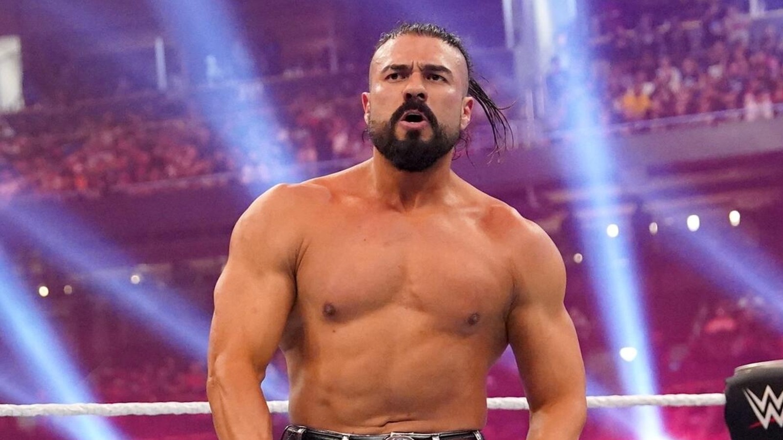 Ex estrella de la WWE y ex abogado predice cómo vería el juez la cláusula de no competencia de Andrade
