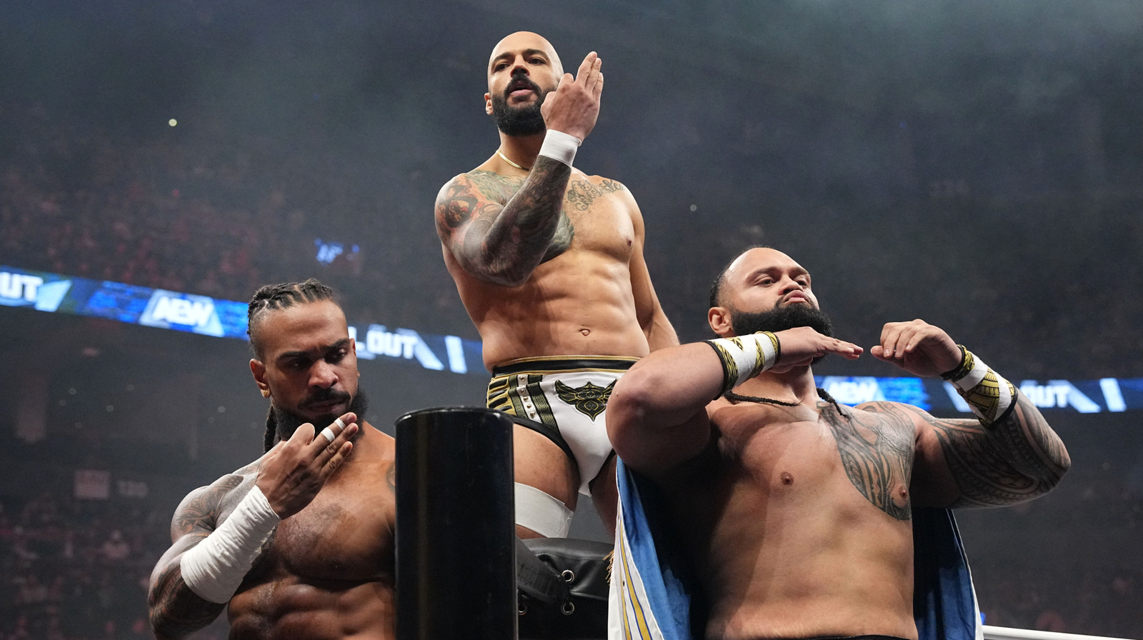 Hurt Syndicate y puertas de agonía preparadas para una pelea callejera