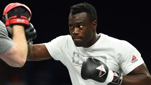 Karate Combat ficha al ex peleador top 10 de UFC
