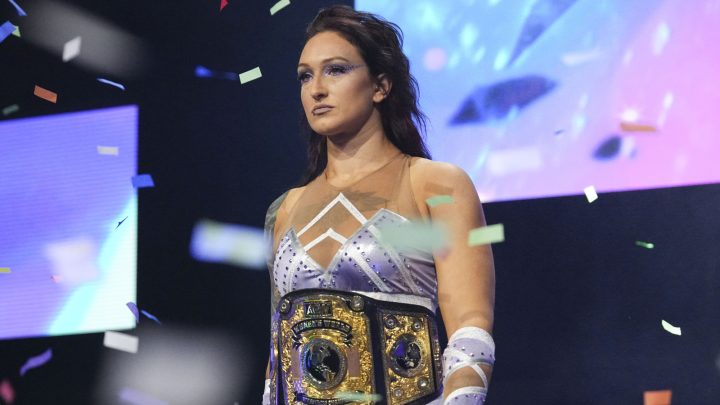 La campeona mundial femenina de AEW, Kris Statlander, publica una foto de Halloween con un disfraz de Marvel Comics