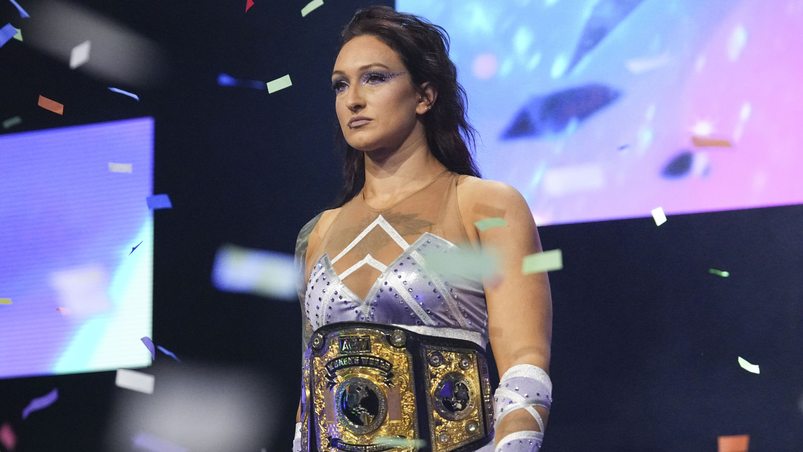 La campeona mundial femenina de AEW, Kris Statlander, publica una foto de Halloween con un disfraz de Marvel Comics