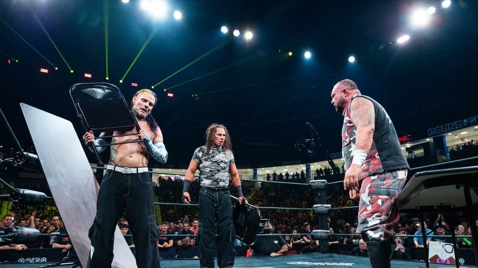 Matt Hardy de TNA reflexiona sobre el combate de Dudley y rechaza a los 'Sickos' a quienes no les gustó