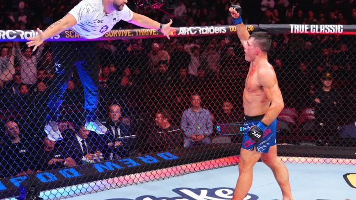 "Pon ese nocaut en la mano del árbitro": los profesionales reaccionan ante la salvaje victoria por nocaut de Drew Dober en UFC Vancouver.