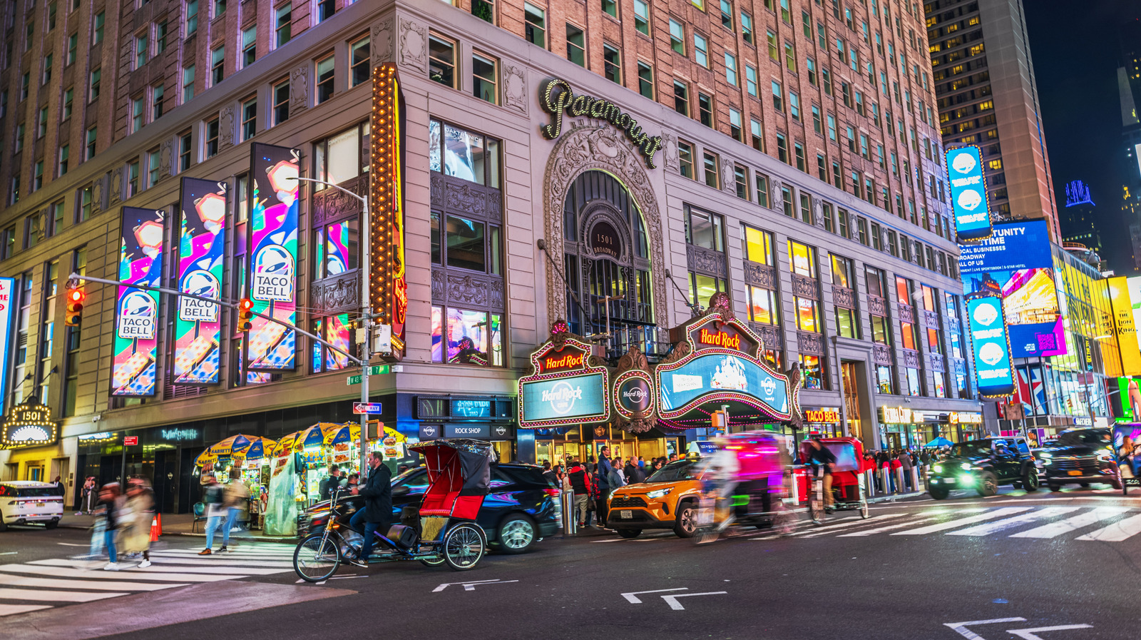 Por qué los fanáticos todavía se pierden la era del restaurante Wild WWE