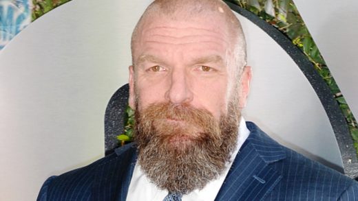 Se informa que WWE está haciendo una transición hacia una creatividad basada en inteligencia artificial a pesar de los lanzamientos "absurdamente malos"