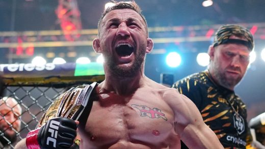 UFC 323 incluye 14 peleas, 2 peleas por el título y 1 peleador que sale del retiro