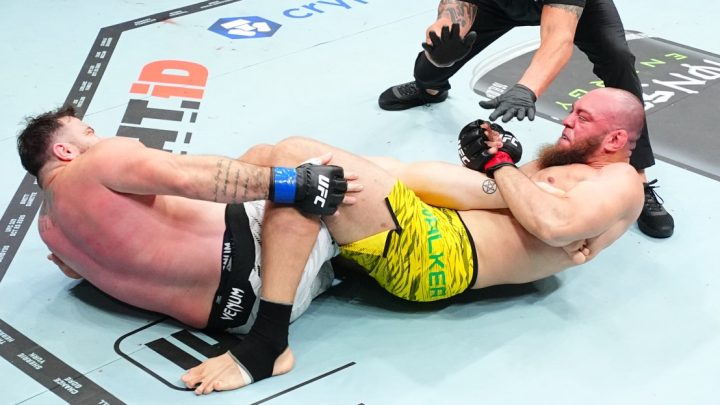 'Si vuelve a patear, pierdo la pelea': Valter Walker revela cómo luchó con una pierna rota para ganar en UFC 321