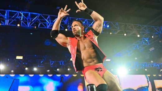 El ex campeón masculino de IC hace el tan esperado regreso a la WWE en SmackDown esta noche