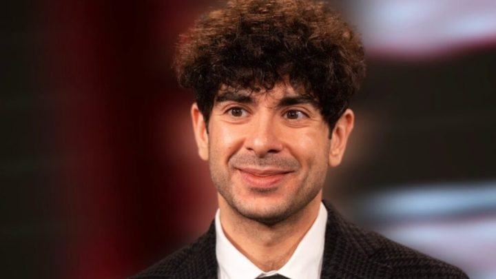 El presidente de AEW, Tony Khan, anuncia el nuevo título masculino