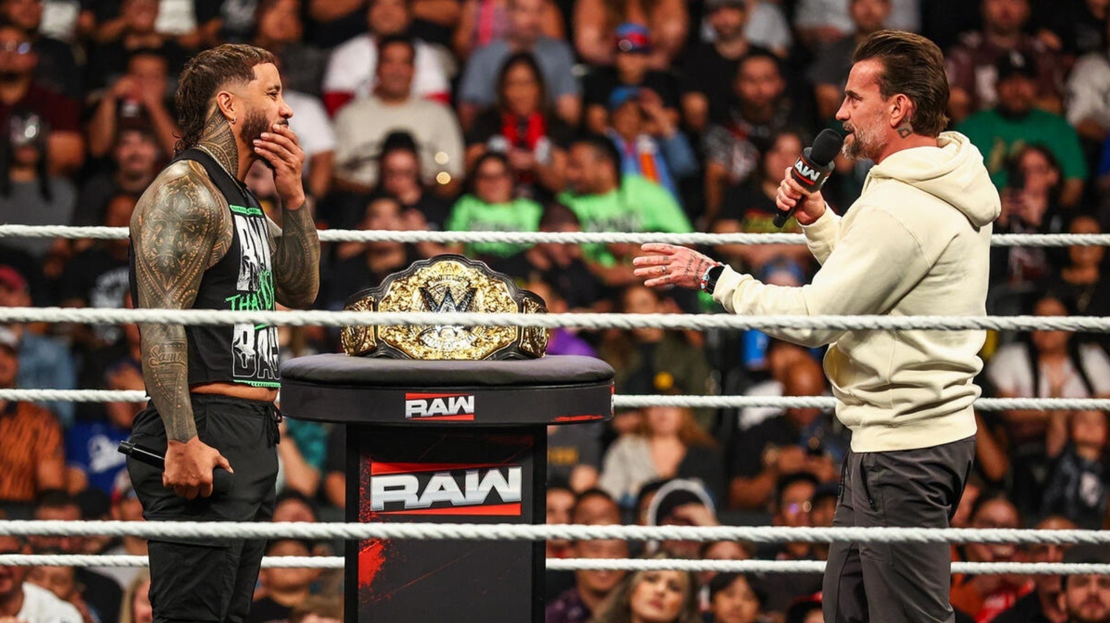 Evento principal del sábado por la noche de WWE 1/11/2025, cartelera completa y final