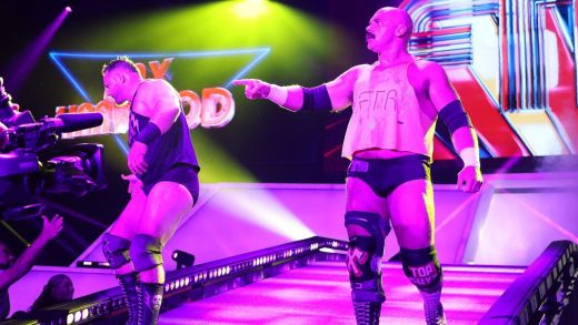 FTR derroca a Brodido para comenzar el tercer reinado del título en parejas de AEW en Full Gear 2025