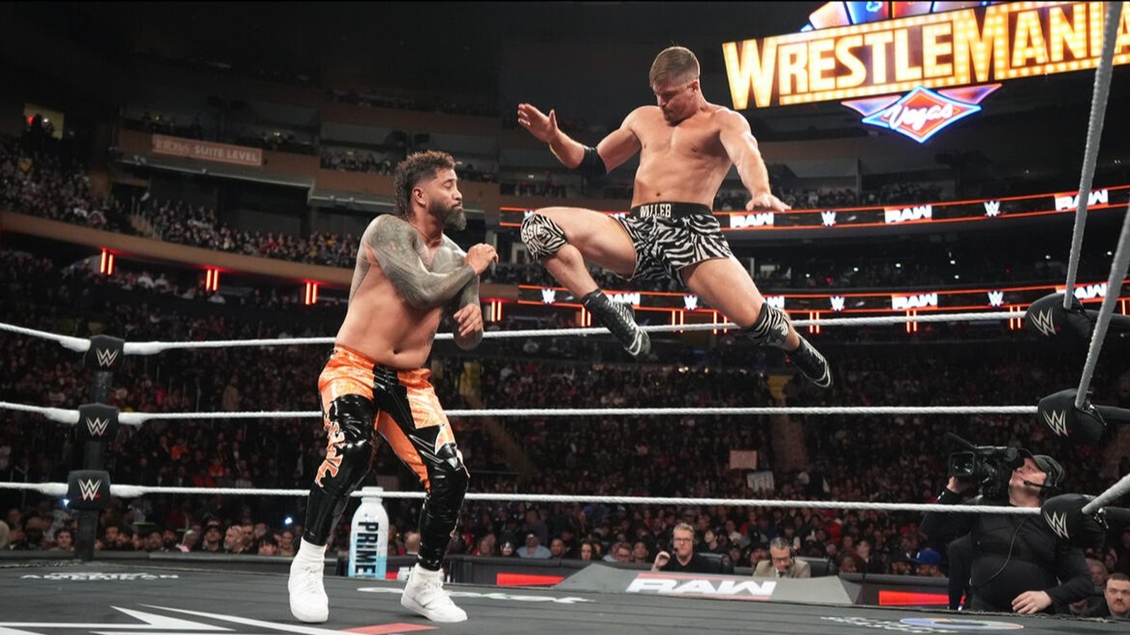 Grayson Waller está listo para dar un paso adelante en la WWE, quiere luchar contra esta estrella superior