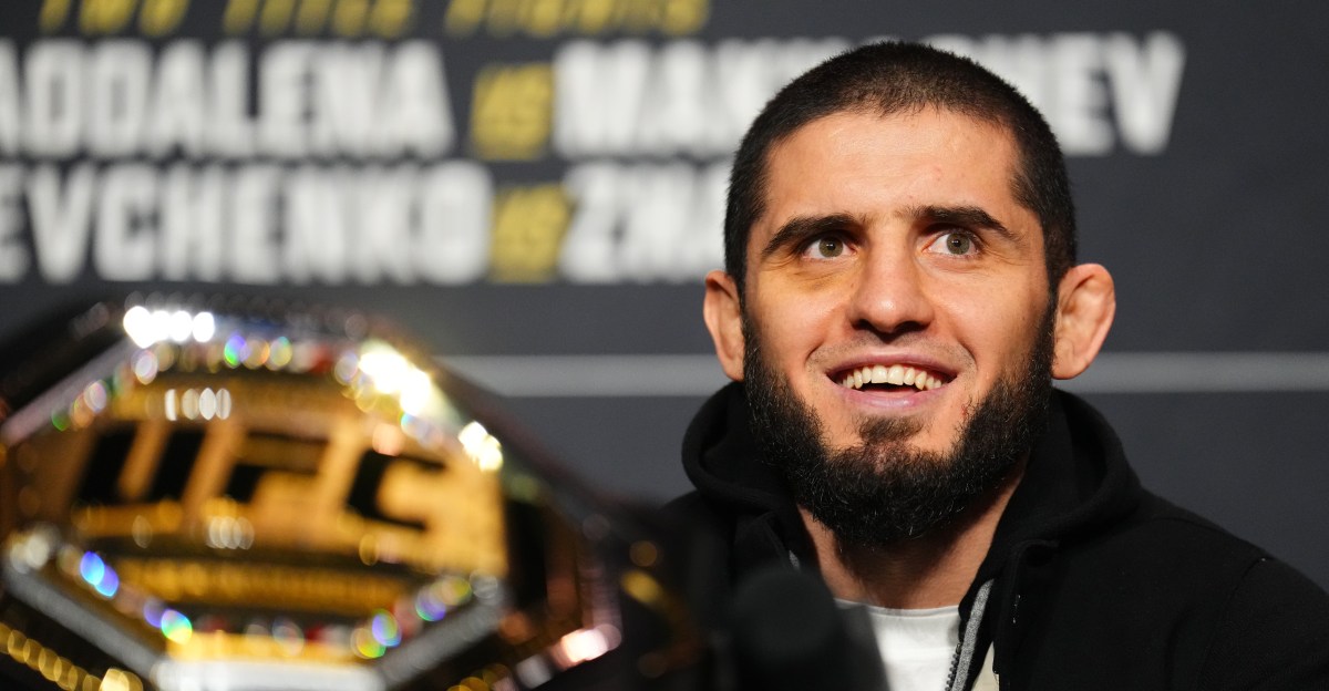 Islam Makhachev todavía se siente campeón de peso ligero de UFC: "No pierdo mi cinturón ante nadie"