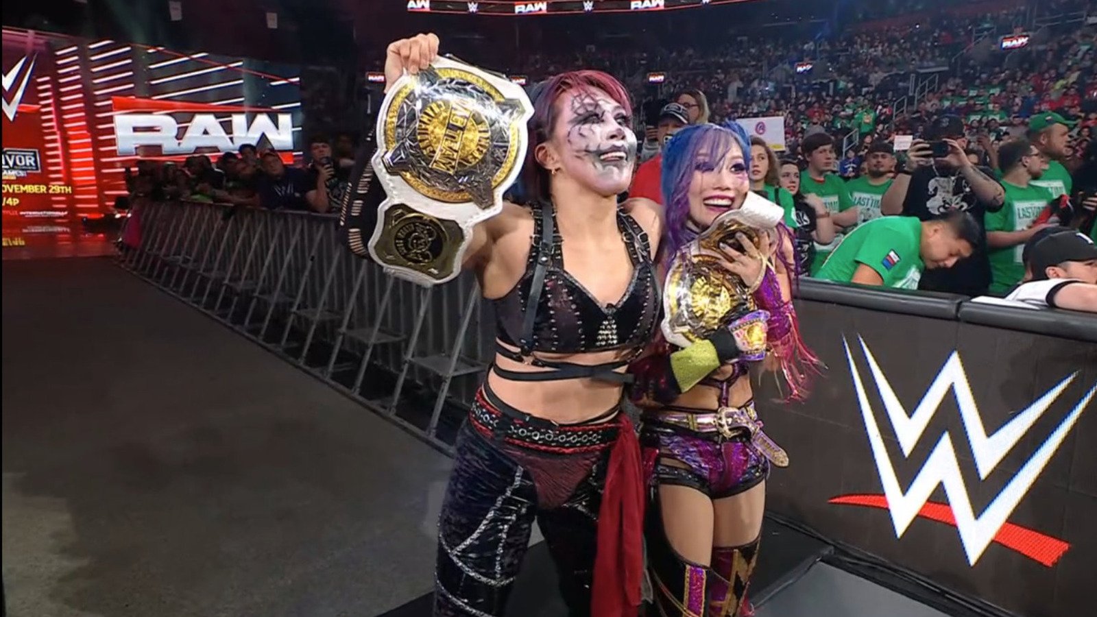 Kabuki Warriors vencieron a Charlotte Flair y Alexa Bliss y ganaron títulos femeninos en parejas de la WWE en Raw