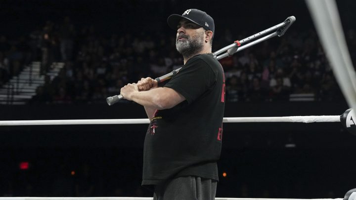 La estrella de AEW Eddie Kingston explica por qué le cuesta dar consejos detrás del escenario