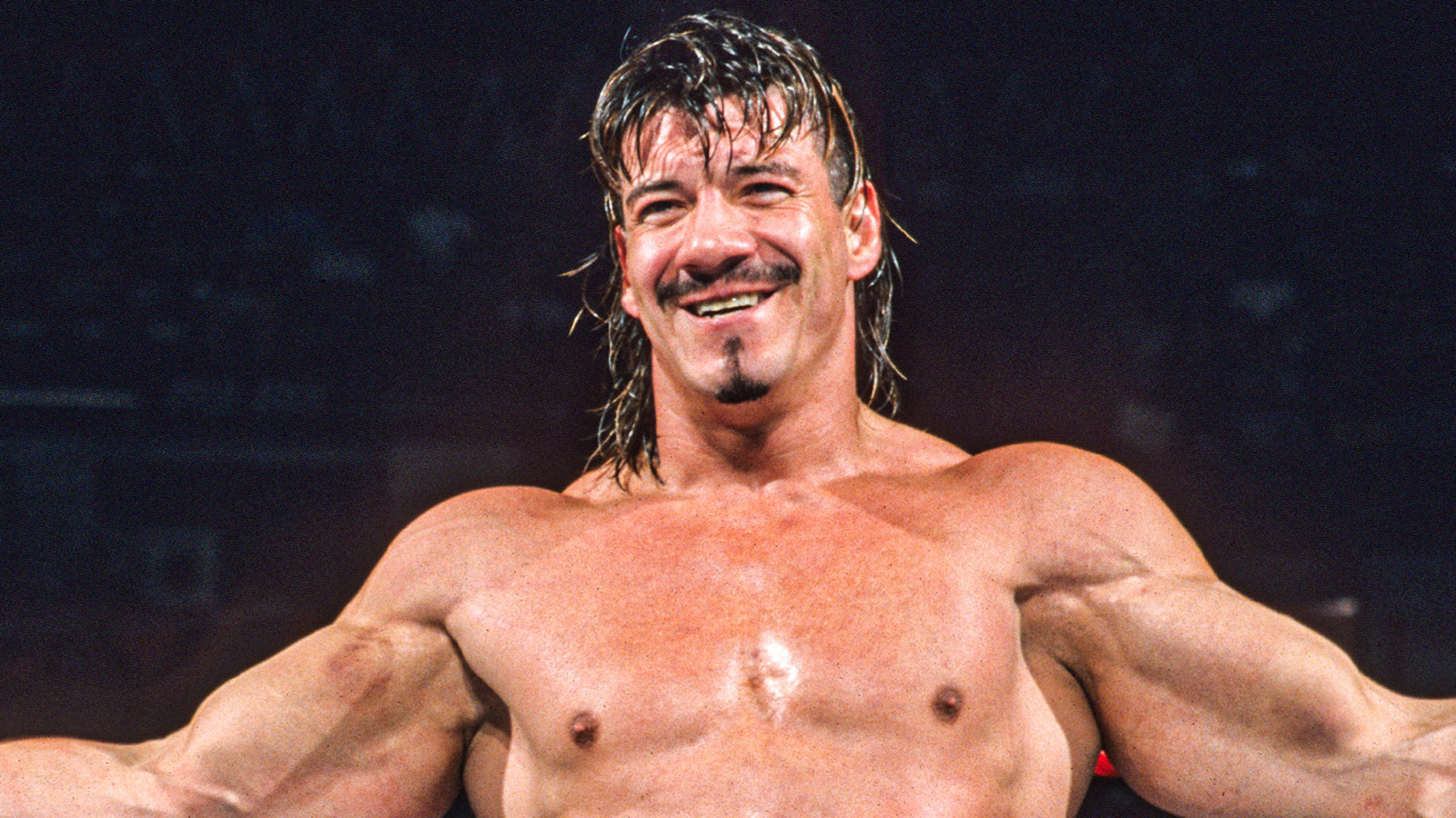 Miembros de la familia del WWE HOFer Eddie Guerrero comparten recuerdos 20 años después de su muerte