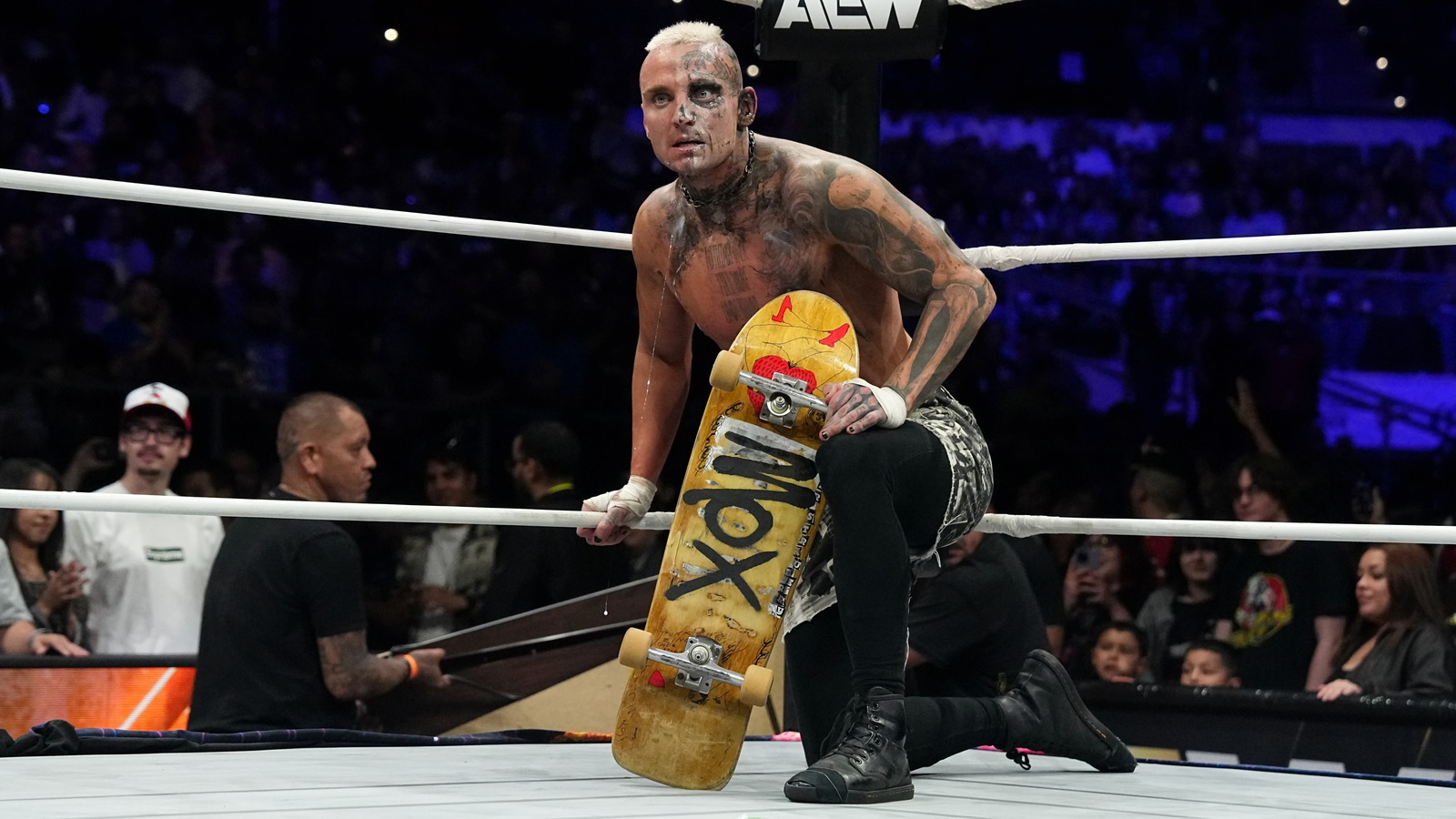 Se informa que AEW recibió tiempo de ejecución adicional para el episodio especial de Dynamite