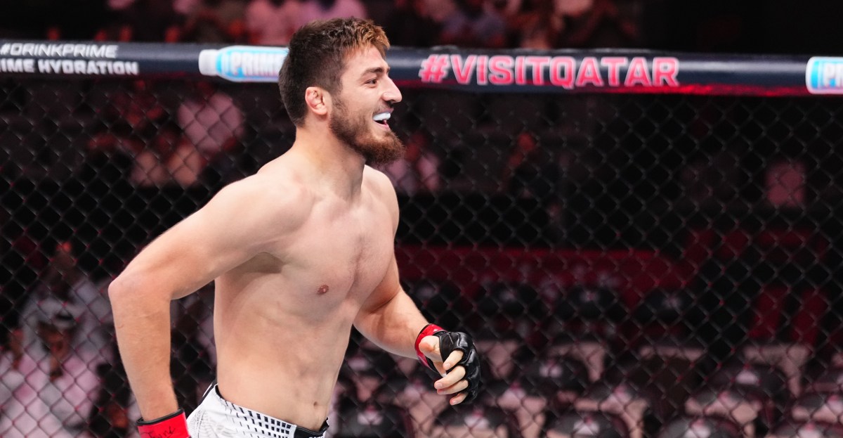 Video de UFC Qatar: Abdul-Rakhman Yakhyaev supera a Raffael Cerqueira para una sumisión récord