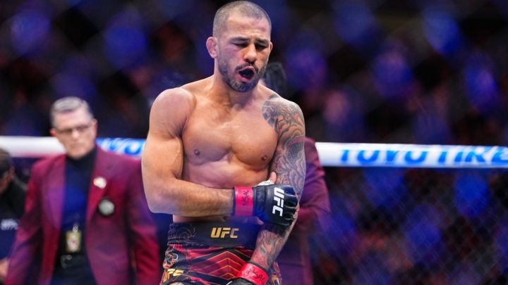 Alexandre Pantoja publica un comunicado después de que una terrible lesión pusiera fin al reinado del título en UFC 323