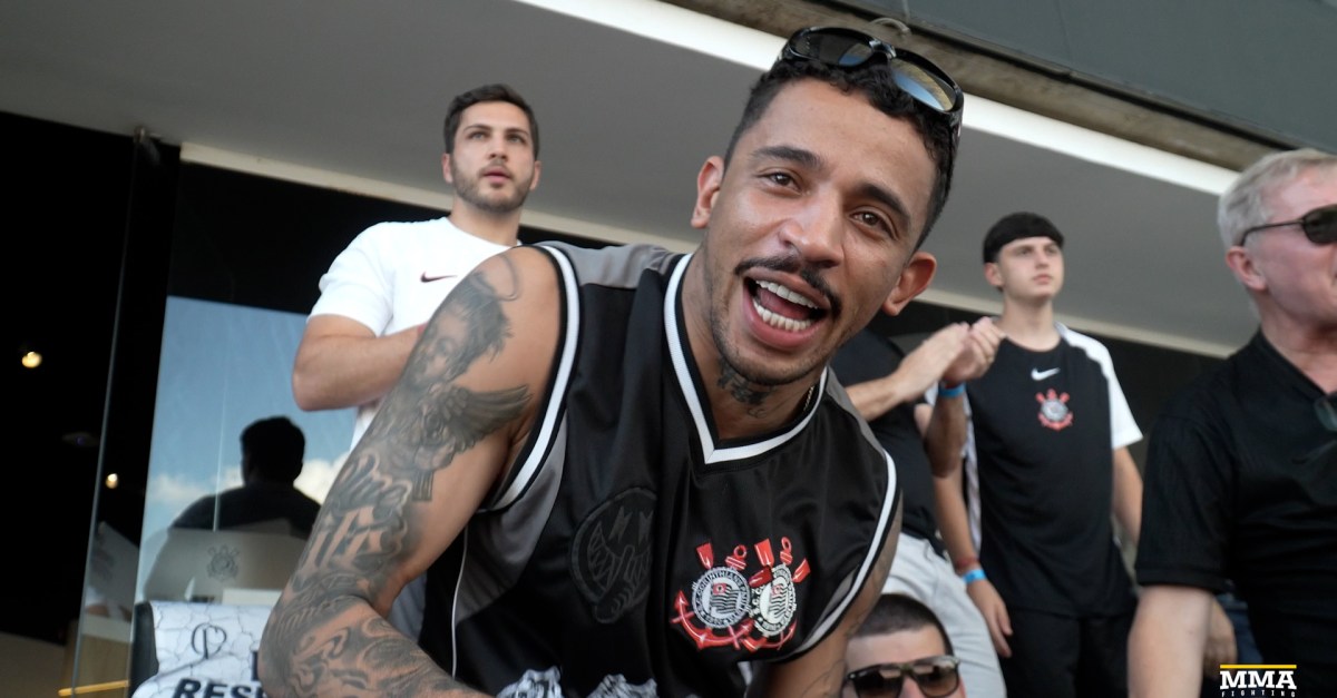 Carlos Prates revela oponente ideal si el campeón de UFC Islam Makhachev no es el próximo