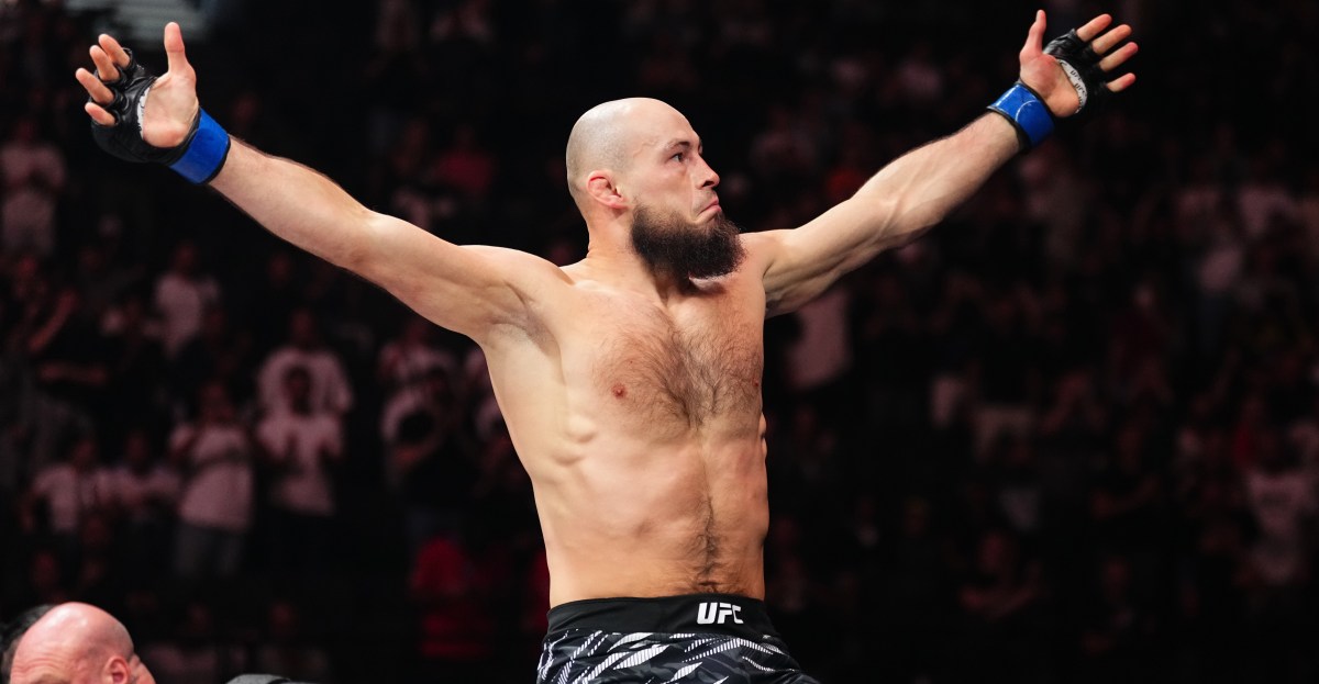 Rinat Fakhretdinov, otros 2 ya no están en el roster de UFC