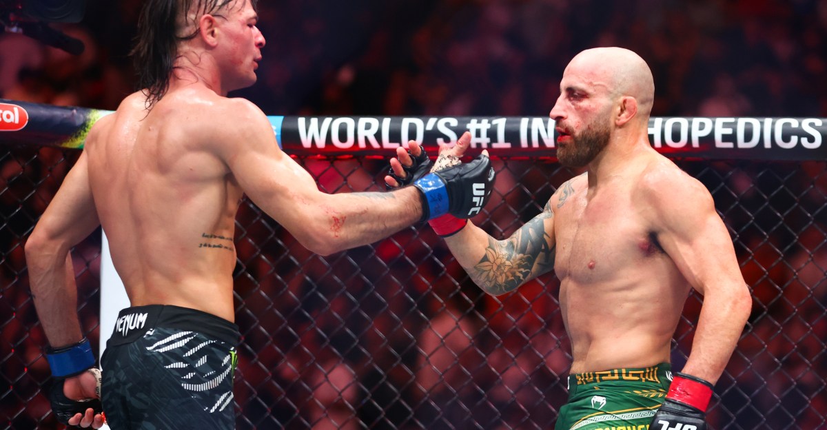 Diego Lopes responde a los críticos de la oportunidad por el título de UFC 325: 'Vayan a quejarse a UFC'