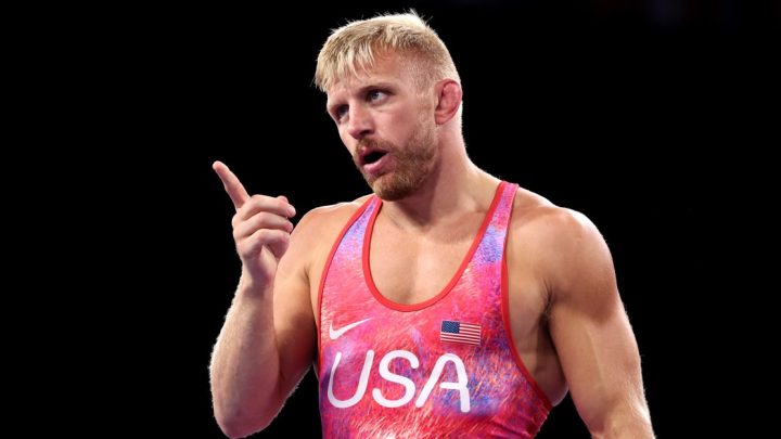 Kyle Dake da la bienvenida a 'cualquier chico de UFC' para desafiarlo en la RAF, detalla la tan esperada revancha contra su rival olímpico