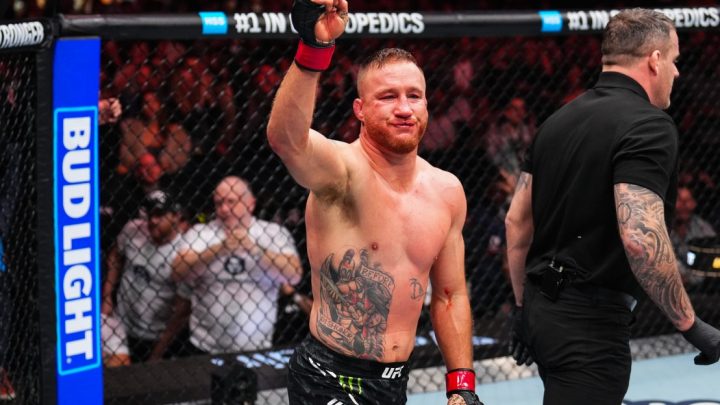 Mike Perry, intrigado por el enfrentamiento a puño limpio con Justin Gaethje después de la victoria en UFC 324, bromea: "No quiero molestar a la gente pequeña"