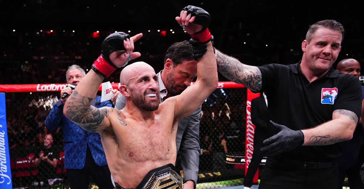 '¿Quién dijo que se iba a retirar?': Los profesionales reaccionan cuando Alexander Volkanovski superó a Diego Lopes en el evento principal de UFC 325
