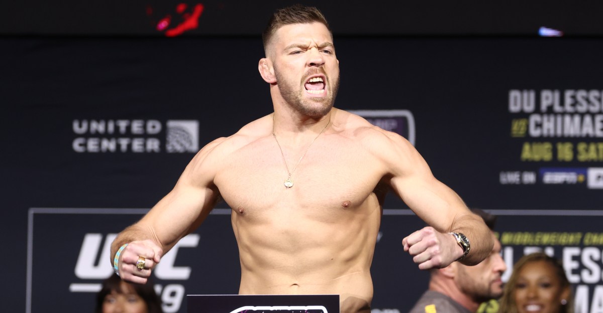 Dricus du Plessis culpa a Khamzat Chimaev por una 'pelea terrible' y espera una revancha con el campeón de UFC