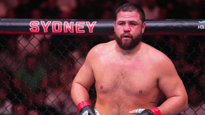 El peso pesado de UFC en caída publica una declaración después de otra derrota