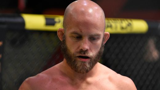 Ex peleador de UFC suspendido 18 meses por prueba positiva de cocaína, advirtió que podría ser suspendido de por vida con 1 delito más
