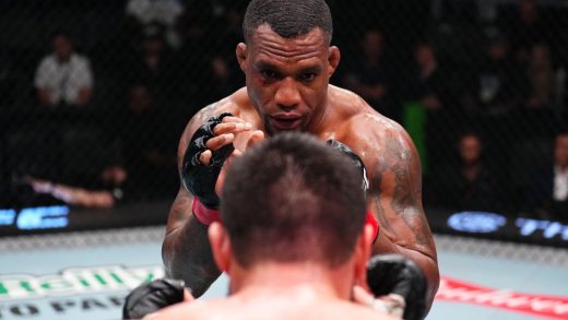 Jailton Almeida anuncia regreso al peso semipesado después de la derrota en UFC Vegas 113
