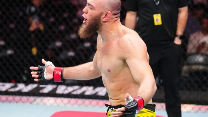 Valter Walker: La pierna todavía "no se ha recuperado al 100 por ciento" de la fractura, pero "debería" curarse a tiempo para UFC Seattle