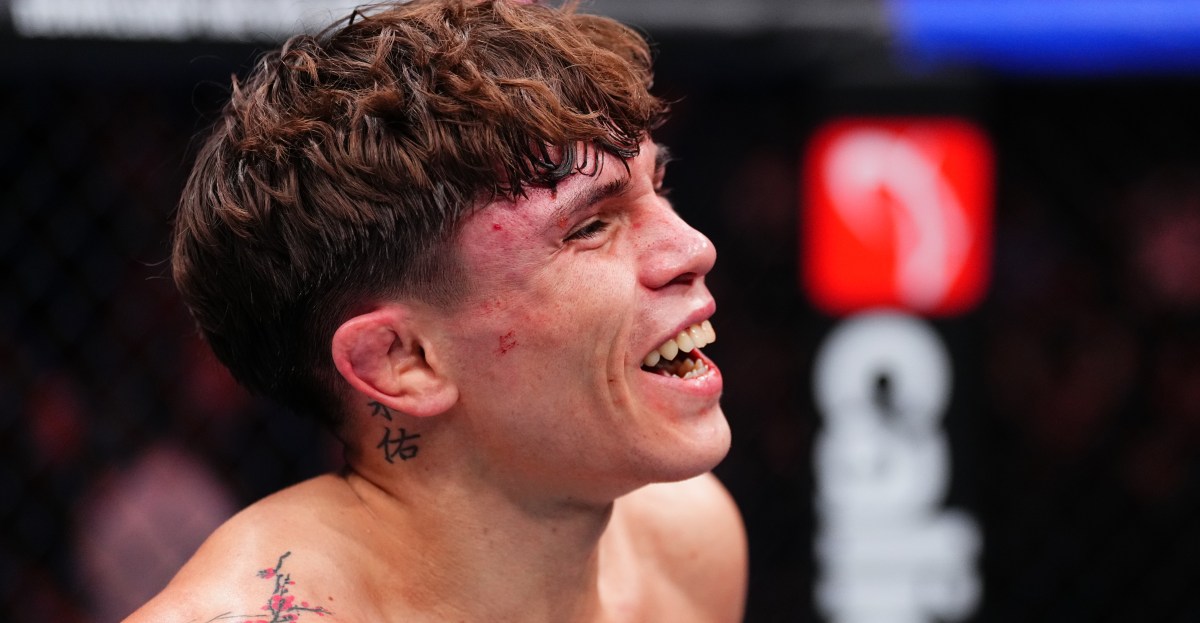 Video: Lone'er Kavanagh 'deslumbrado' luego de que Jon Jones llamara para felicitarlo luego de la victoria en UFC México